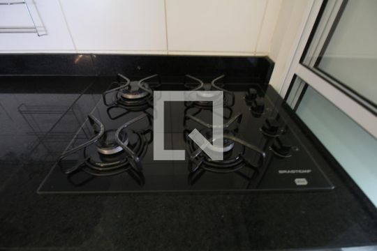 Cozinha de apartamento para alugar com 3 quartos, 73m² em Vila Andrade, São Paulo