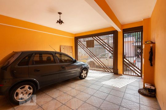Garagem de casa para alugar com 5 quartos, 125m² em Pestana, Osasco
