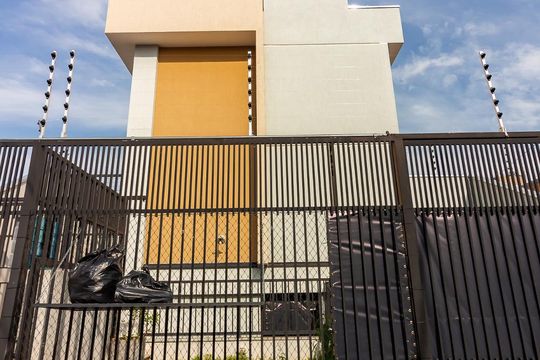 Fachada de casa de condomínio para alugar com 2 quartos, 79m² em Jaguaribe, Osasco