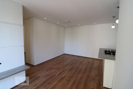 Sala de apartamento à venda com 3 quartos, 67m² em Sítio da Figueira, São Paulo