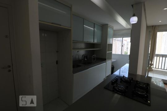Cozinha de apartamento à venda com 3 quartos, 67m² em Sítio da Figueira, São Paulo
