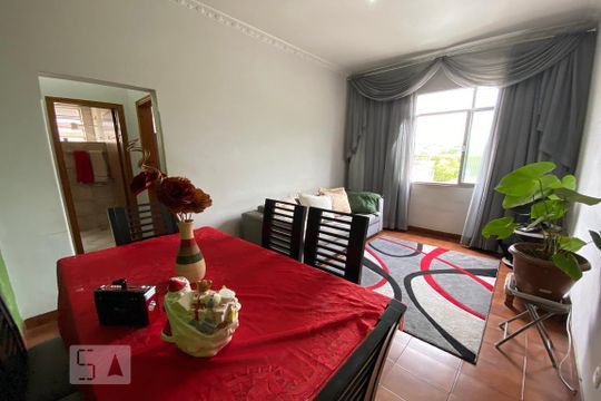 Apartamento para alugar com 1 quarto, 42m² em Inhauma, Rio de Janeiro