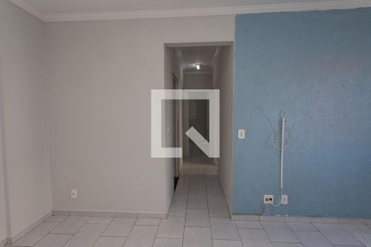 Sala  de apartamento para alugar com 3 quartos, 54m² em Piraporinha, Diadema