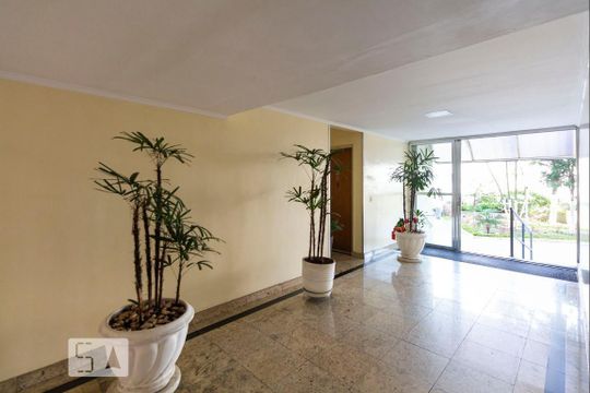 Hall de entrada de apartamento à venda com 2 quartos, 62m² em Vila Santa Catarina, São Paulo