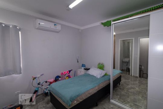 Suíte 1 de casa à venda com 4 quartos, 250m² em Jardim Piqueroby, São Paulo