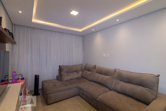 Sala de casa à venda com 4 quartos, 250m² em Jardim Piqueroby, São Paulo