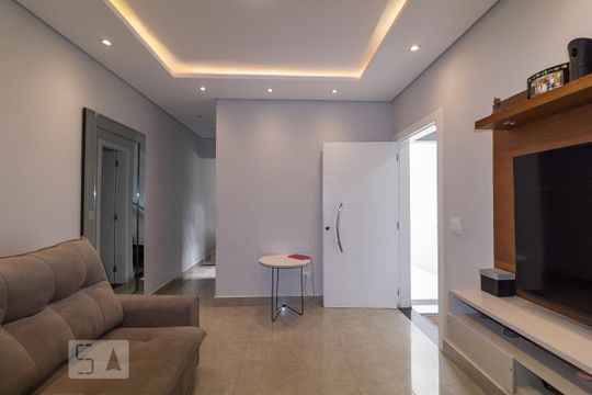 Sala de casa à venda com 4 quartos, 250m² em Jardim Piqueroby, São Paulo