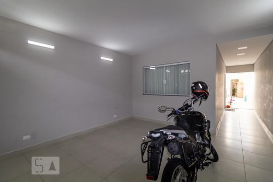 Garagem de casa à venda com 4 quartos, 250m² em Jardim Piqueroby, São Paulo