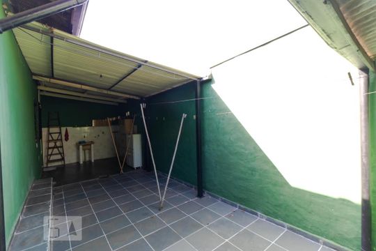 Quintal de casa para alugar com 2 quartos, 113m² em Jardim Santa Genebra, Campinas