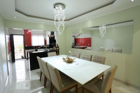 Casa à venda com 3 quartos, 150m² em Parque Boturussu, São Paulo