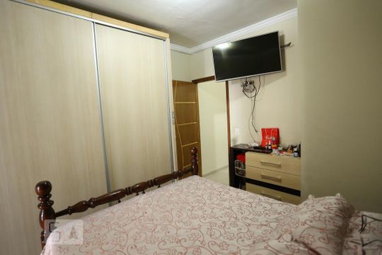 Suíte de casa à venda com 3 quartos, 150m² em Parque Boturussu, São Paulo