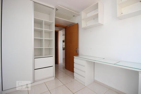Quarto 2 de apartamento à venda com 2 quartos, 60m² em Lote 18 Águas Claras, Brasília
