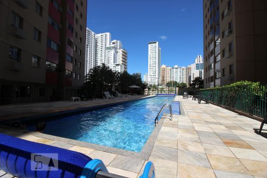 Área comum - Piscina de apartamento à venda com 2 quartos, 60m² em Lote 18 Águas Claras, Brasília