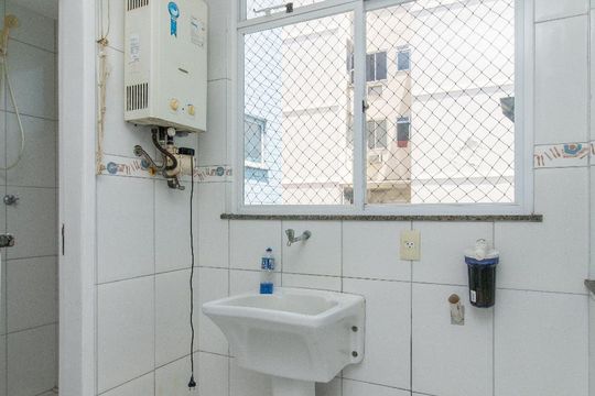 Área de Serviço de apartamento para alugar com 3 quartos, 107m² em Pitangueiras, Rio de Janeiro