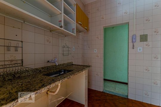 Cozinha  de apartamento para alugar com 1 quarto, 57m² em São Lourenço, Niterói