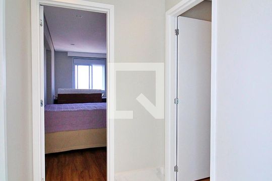 Corredor de apartamento para alugar com 3 quartos, 180m² em Campestre, Santo André