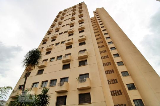 Fachada de apartamento para alugar com 1 quarto, 65m² em Vila Andrade, São Paulo