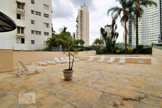 Área comum de apartamento para alugar com 1 quarto, 65m² em Vila Andrade, São Paulo