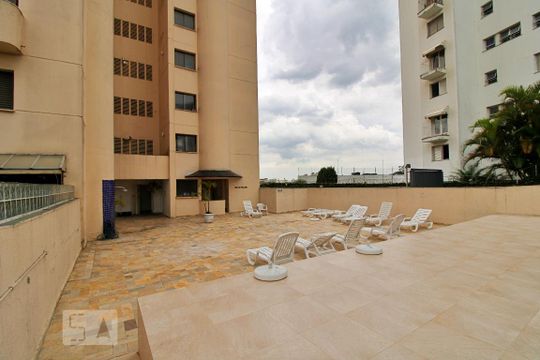 Área comum de apartamento para alugar com 1 quarto, 65m² em Vila Andrade, São Paulo