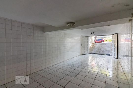 Garagem de casa à venda com 4 quartos, 187m² em Sumarezinho, São Paulo