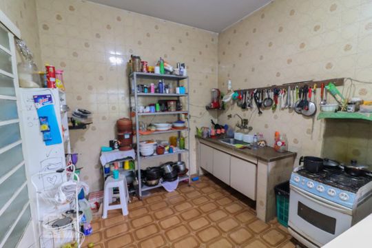 Cozinha de casa à venda com 6 quartos, 330m² em Jardim Ester Yolanda, São Paulo