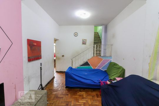 Casa à venda com 6 quartos, 330m² em Jardim Ester Yolanda, São Paulo