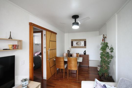 Sala de apartamento à venda com 2 quartos, 52m² em Jardim Celeste, São Paulo