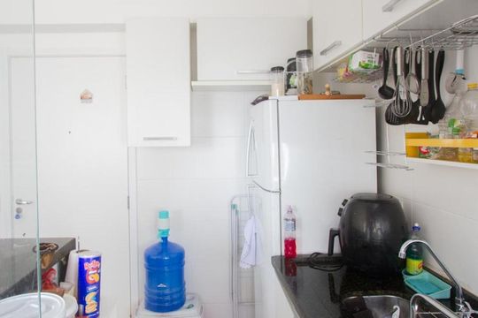 Cozinha de apartamento para alugar com 2 quartos, 48m² em Jardim Germania, São Paulo