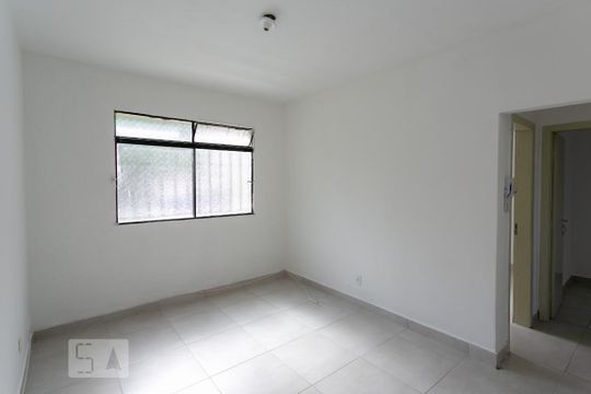 Apartamento para alugar com 2 quartos, 45m² em Santa Tereza, Belo Horizonte