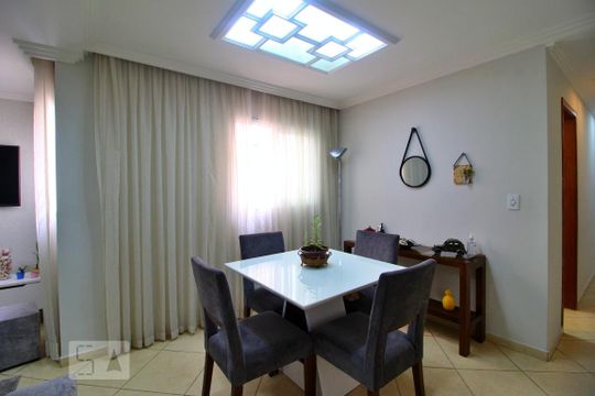 Sala de apartamento à venda com 3 quartos, 180m² em Vila Eldizia, Santo André