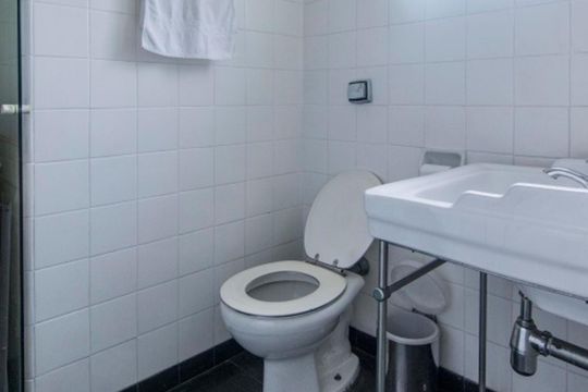 Banheiro de casa à venda com 5 quartos, 659m² em Pinheiros, São Paulo