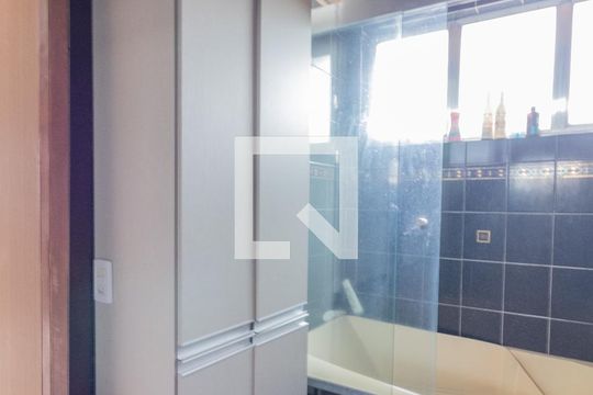 Banheiro da Suíte de apartamento à venda com 3 quartos, 125m² em Praia de Belas, Porto Alegre