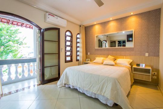 Quarto 1 - Suíte de casa à venda com 3 quartos, 258m² em Parque Erasmo Assunção, Santo André