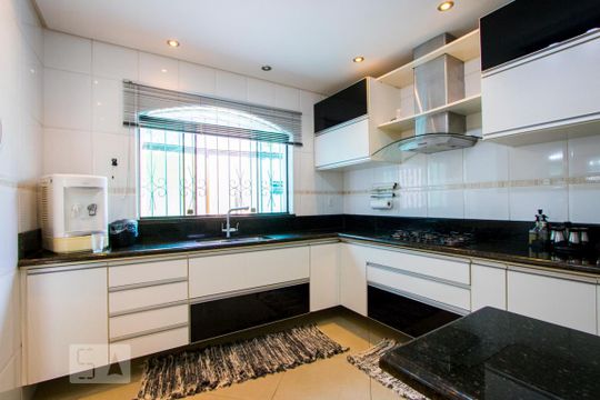 Cozinha de casa à venda com 3 quartos, 258m² em Parque Erasmo Assunção, Santo André