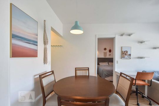 Sala de Jantar de apartamento para alugar com 1 quarto, 50m² em Jardim Aeroporto, São Paulo
