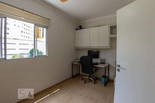 Quarto 3 de casa à venda com 4 quartos, 395m² em Chora Menino, São Paulo