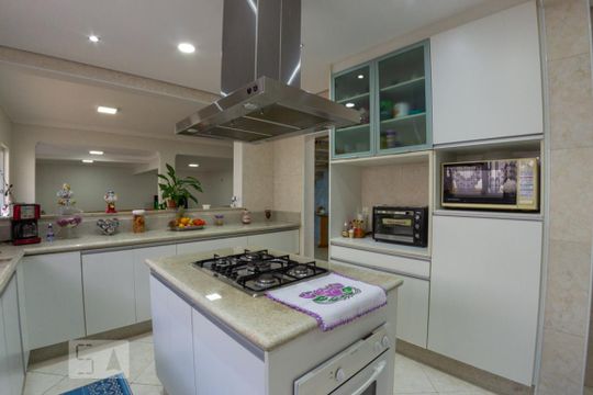 Cozinha de casa à venda com 4 quartos, 395m² em Chora Menino, São Paulo