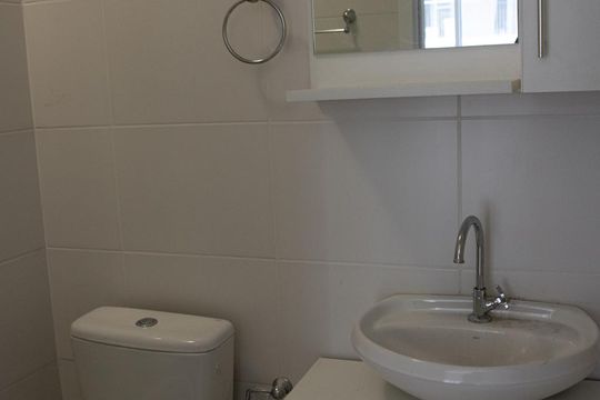Banheiro de apartamento à venda com 1 quarto, 37m² em Água Branca, São Paulo