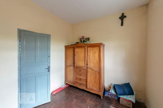 Quarto 2 de casa à venda com 4 quartos, 425m² em Glória, Belo Horizonte