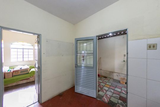Cozinha de casa à venda com 4 quartos, 425m² em Glória, Belo Horizonte