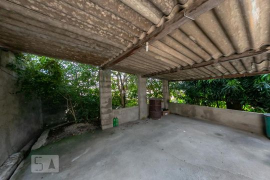 Garagem de casa à venda com 4 quartos, 425m² em Glória, Belo Horizonte