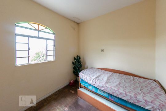 Quarto 2 de casa à venda com 4 quartos, 425m² em Glória, Belo Horizonte
