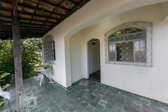 Varanda de casa à venda com 4 quartos, 425m² em Glória, Belo Horizonte