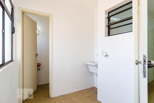 Lavanderia de apartamento à venda com 3 quartos, 125m² em Vila Fachini, São Paulo