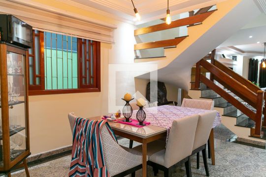 Sala de casa à venda com 3 quartos, 175m² em Jardim Sao Judas Tadeu, Guarulhos