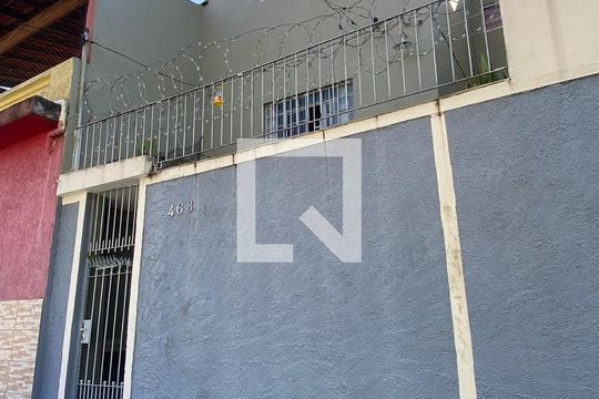 Fachada Lateral de casa à venda com 3 quartos, 198m² em Vila Nair, São Paulo