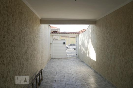 Sala de casa para alugar com 3 quartos, 140m² em Vila Frugoli, São Paulo