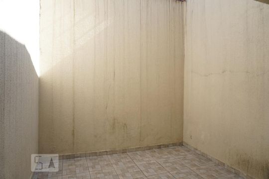 Lavanderia de casa para alugar com 3 quartos, 140m² em Vila Frugoli, São Paulo