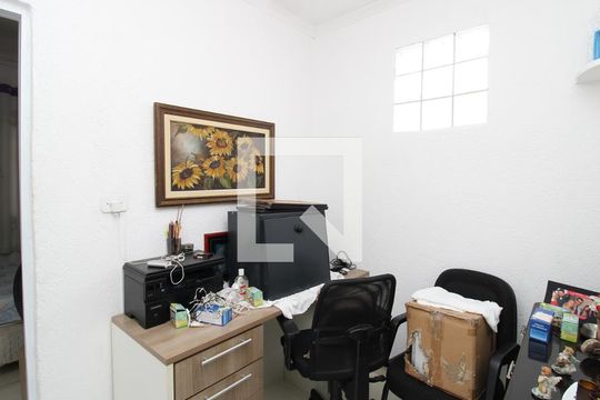 Quarto 1 de casa para alugar com 3 quartos, 120m² em Vila Nilo, São Paulo