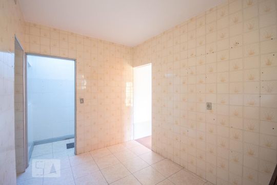 Cozinha de casa para alugar com 1 quarto, 70m² em Vila Nilo, São Paulo